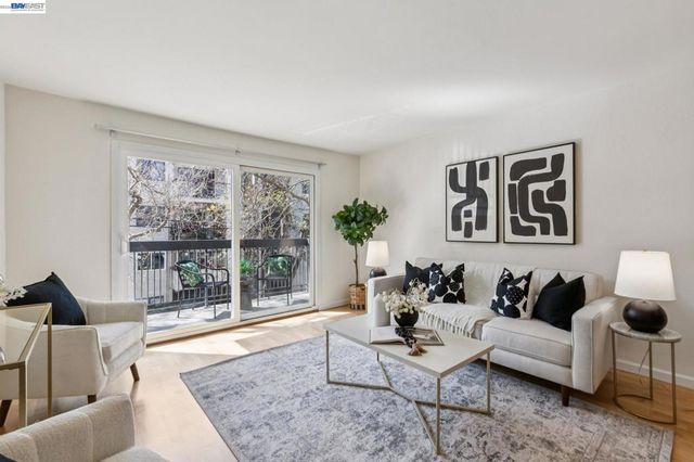 150 150 Pearl St 106, Oakland, CA 94611