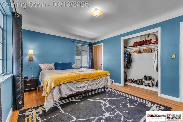 14000 Warner Court, Livonia, MI 48154