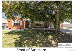 14000 Warner Court, Livonia, MI 48154