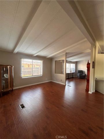 700 E Washington 10, Colton, CA 92324