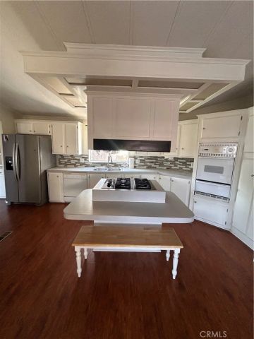 700 E Washington 10, Colton, CA 92324