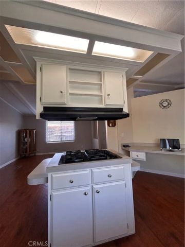 700 E Washington 10, Colton, CA 92324