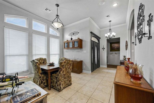 12 NW Pleasant View Ridge, Lawton, OK 73505