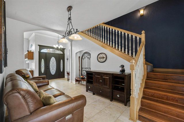 12 NW Pleasant View Ridge, Lawton, OK 73505