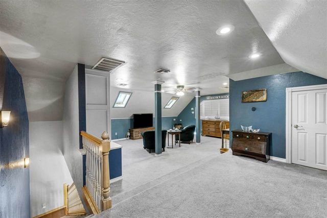 12 NW Pleasant View Ridge, Lawton, OK 73505