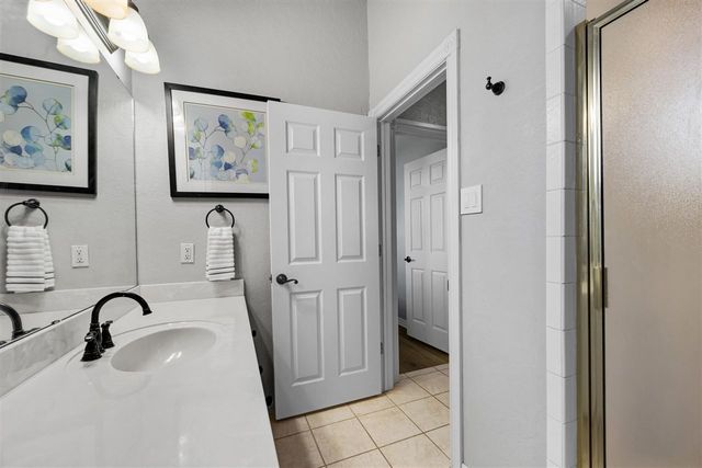 12 NW Pleasant View Ridge, Lawton, OK 73505