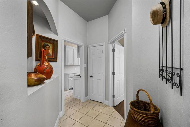 12 NW Pleasant View Ridge, Lawton, OK 73505