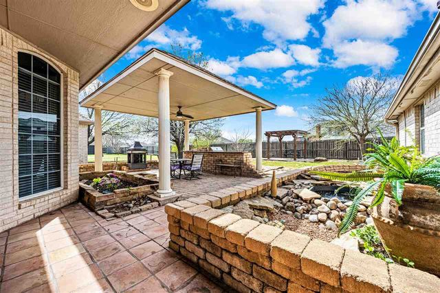 12 NW Pleasant View Ridge, Lawton, OK 73505