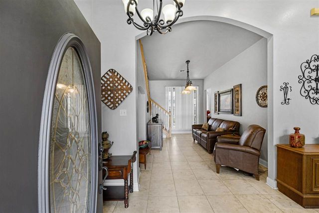 12 NW Pleasant View Ridge, Lawton, OK 73505