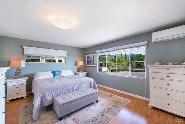 4094 E 3rd Ave, Napa, CA 94558