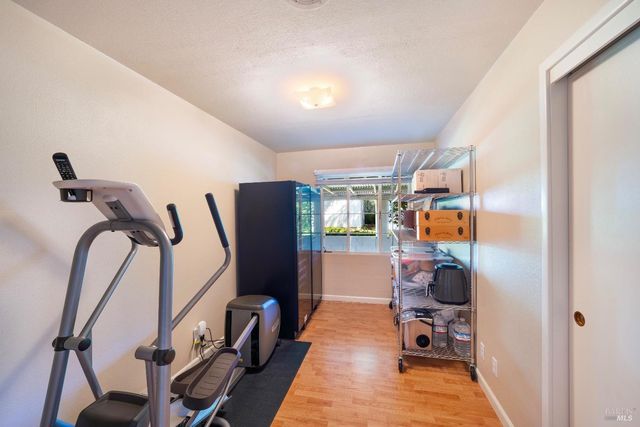 4094 E 3rd Ave, Napa, CA 94558