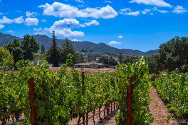 4094 E 3rd Ave, Napa, CA 94558