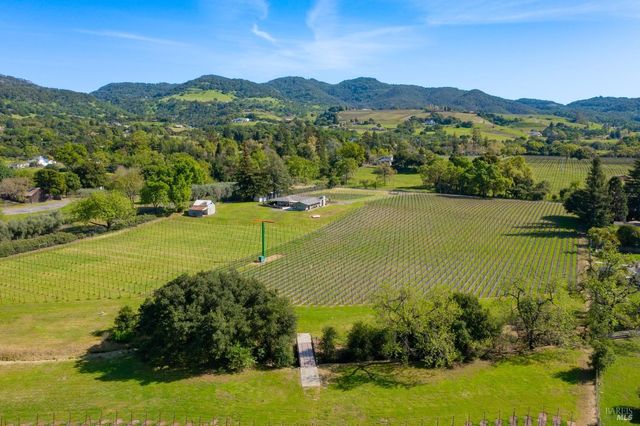 4094 E 3rd Ave, Napa, CA 94558