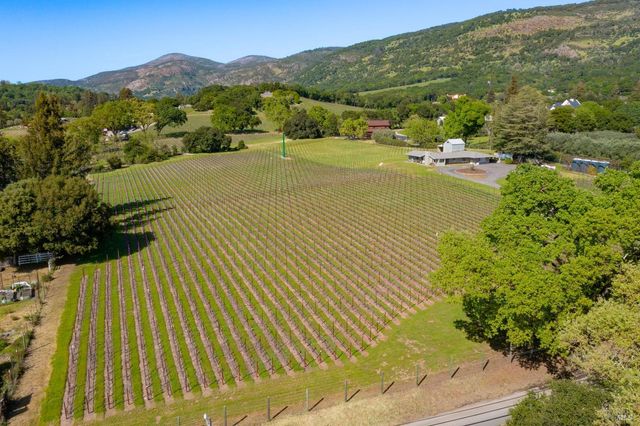 4094 E 3rd Ave, Napa, CA 94558