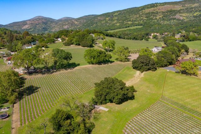 4094 E 3rd Ave, Napa, CA 94558