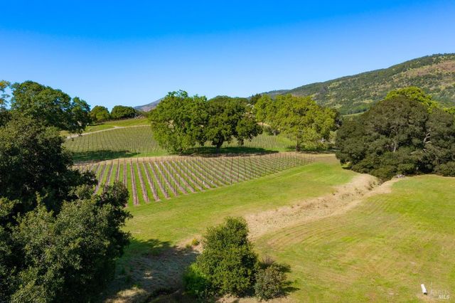 4094 E 3rd Ave, Napa, CA 94558