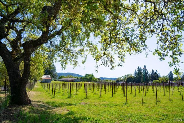 4094 E 3rd Ave, Napa, CA 94558