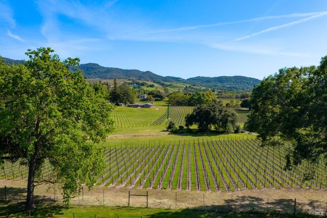 4094 E 3rd Ave, Napa, CA 94558