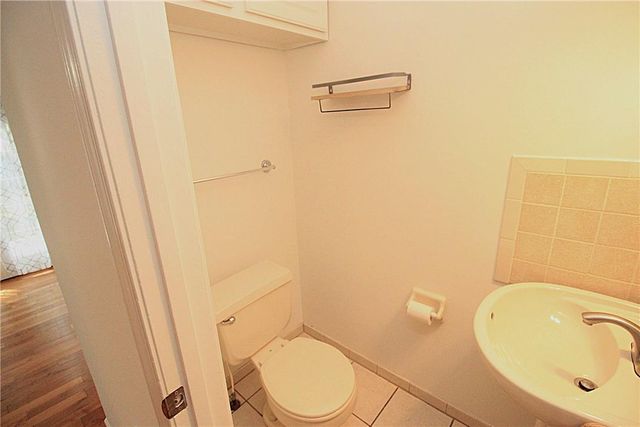 106 Founders Court, Bethlehem Twp, PA 18020