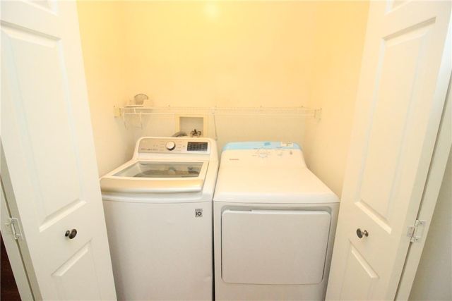 106 Founders Court, Bethlehem Twp, PA 18020