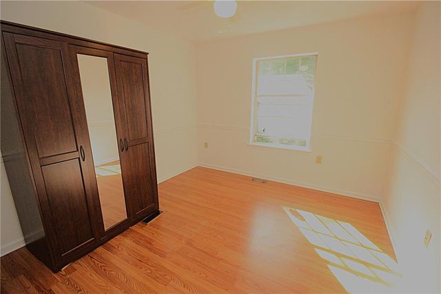 106 Founders Court, Bethlehem Twp, PA 18020