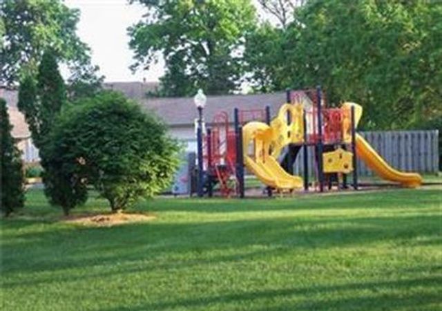 106 Founders Court, Bethlehem Twp, PA 18020