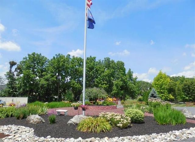 106 Founders Court, Bethlehem Twp, PA 18020
