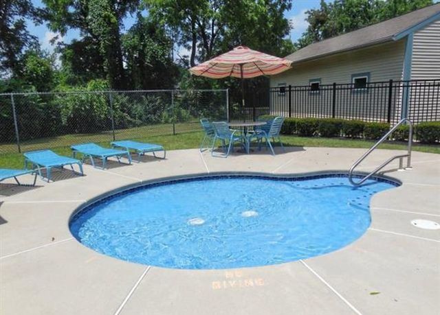 106 Founders Court, Bethlehem Twp, PA 18020