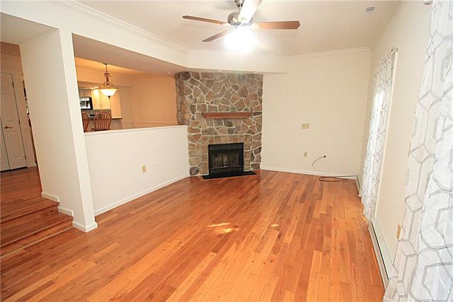 106 Founders Court, Bethlehem Twp, PA 18020