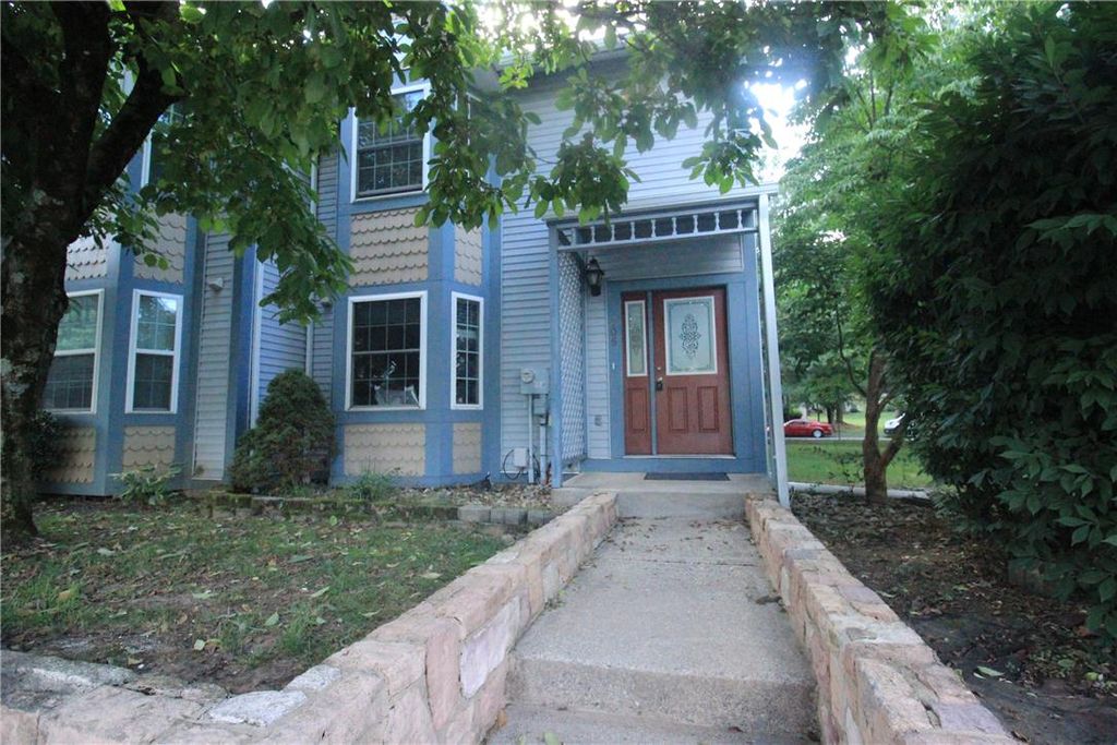 106 Founders Court, Bethlehem Twp, PA 18020