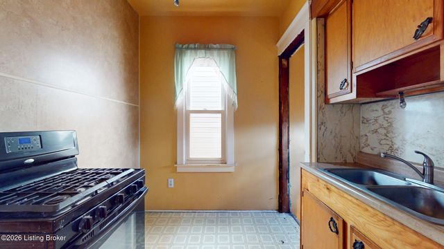 1430 Rufer Ave, Louisville, KY 40204