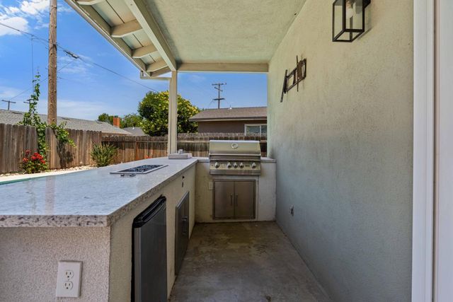 365 Birchwood Ct, Modesto, CA 95350