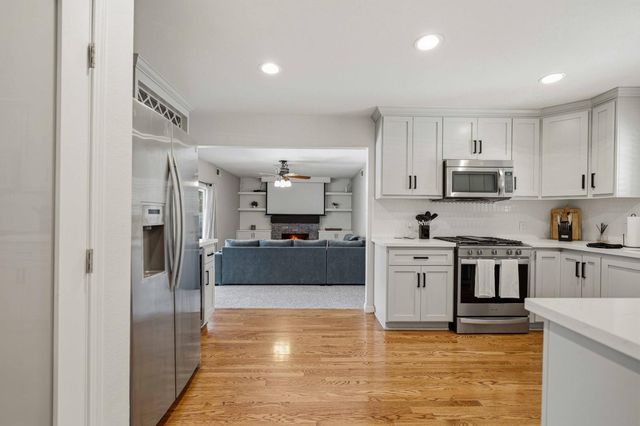 365 Birchwood Ct, Modesto, CA 95350