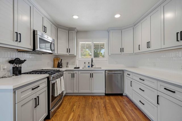 365 Birchwood Ct, Modesto, CA 95350