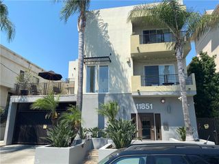 11851 Laurelwood Drive 103, Studio City, CA 91604