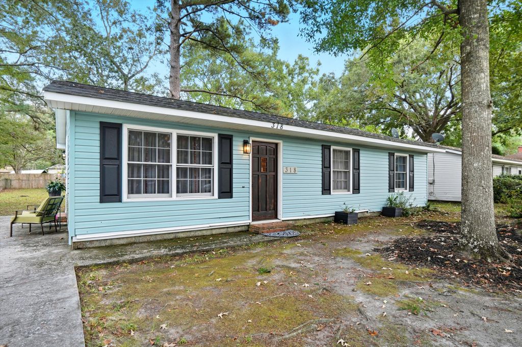 318 Jean Wells Drive, Goose Creek, SC 29445
