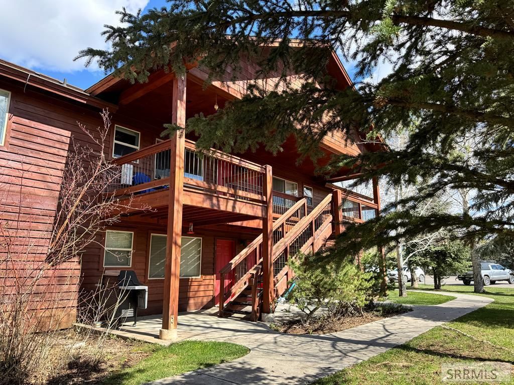 Image 1 of property listing at 200 Homestead Road # 305, Victor, ID 83455