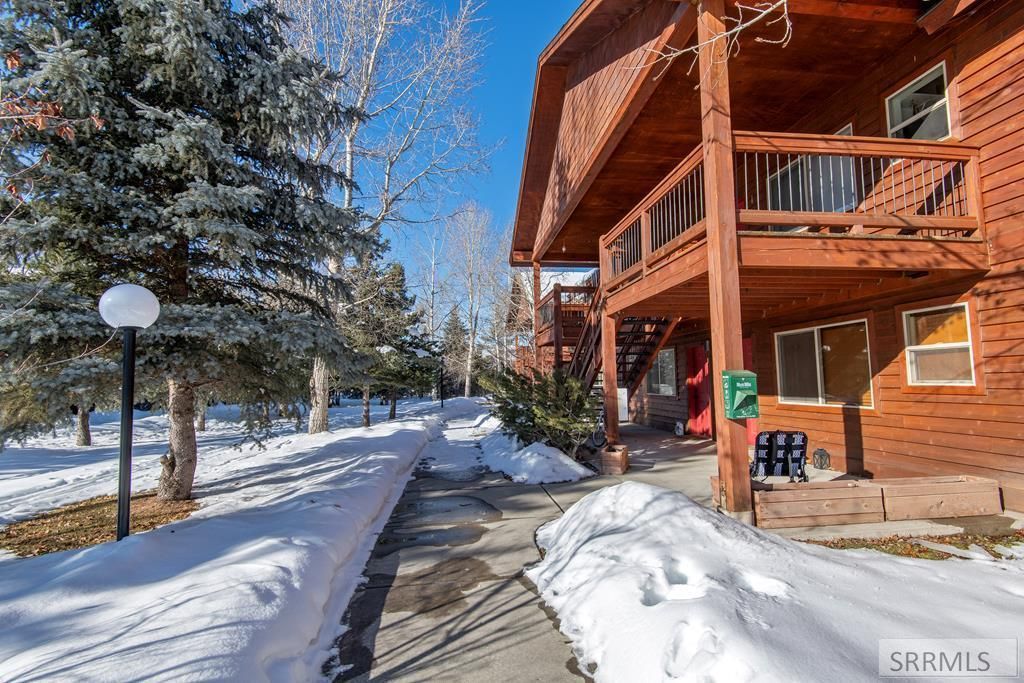 Image 16 of property listing at 200 Homestead Road # 305, Victor, ID 83455