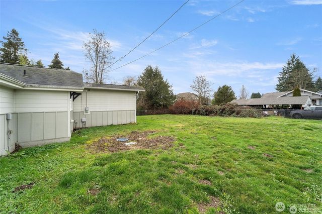 816 88th Street E, Tacoma, WA 98445