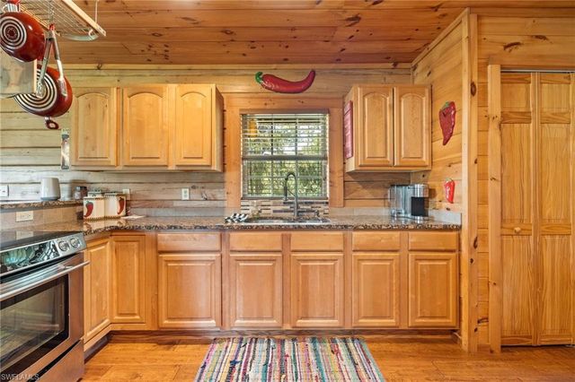 820 N Jinete ST, Clewiston, FL 33440