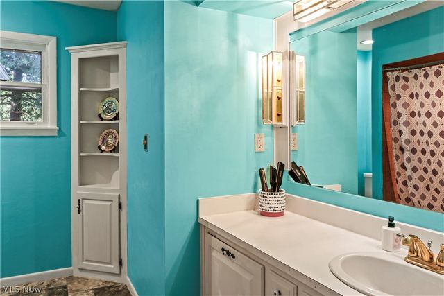 300 Eastlawn Circle, Zanesville, OH 43701