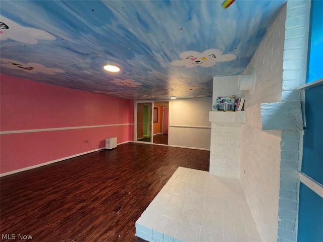 300 Eastlawn Circle, Zanesville, OH 43701