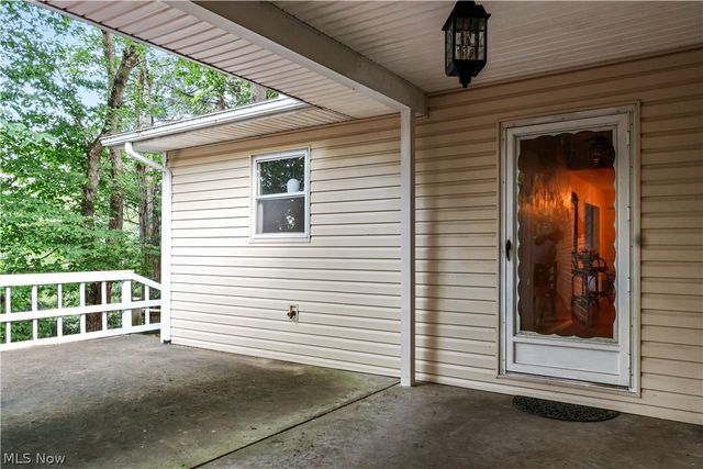 300 Eastlawn Circle, Zanesville, OH 43701