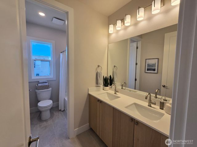 13809 SE 85th Street, Newcastle, WA 98059