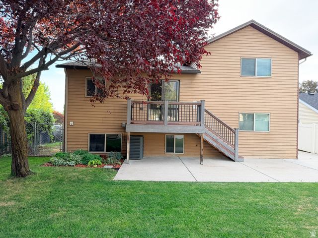 89 N 400 W, Clearfield, UT 84015