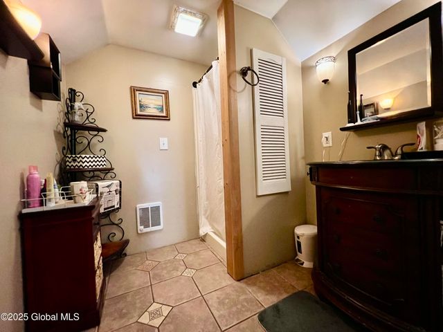 2803 Wellington Avenue, Rotterdam, NY 12306