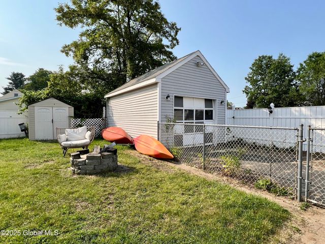 2803 Wellington Avenue, Rotterdam, NY 12306