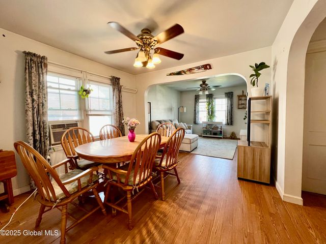 2803 Wellington Avenue, Rotterdam, NY 12306