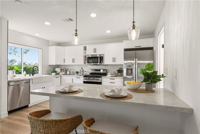 23986 Calle Alonso, Mission Viejo, CA 92692