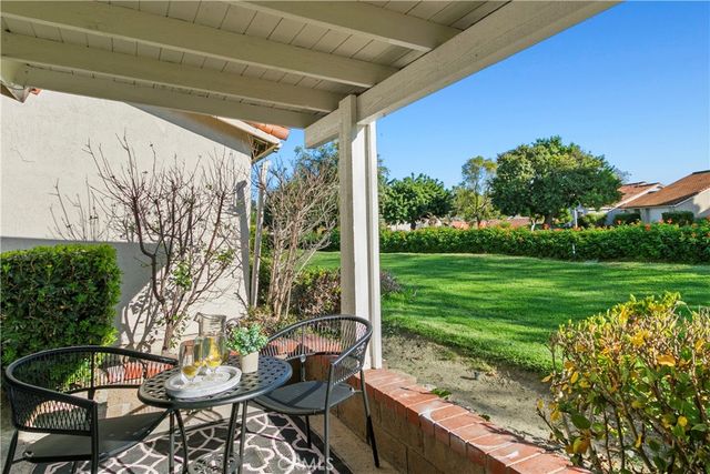 23986 Calle Alonso, Mission Viejo, CA 92692